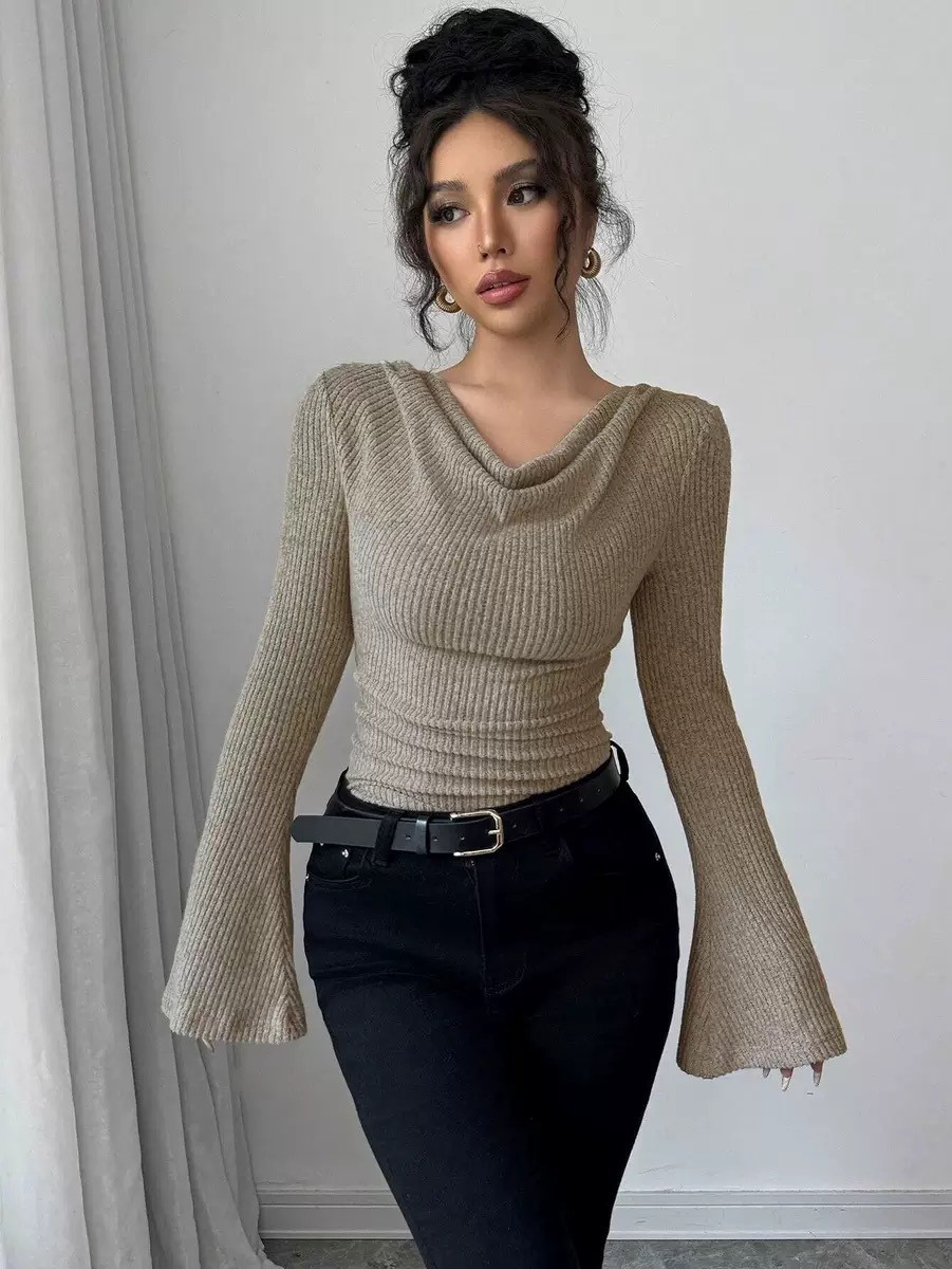 Women Fashion Blouse - เสื้อผู้หญิงแบบเปิดไหล่ คอวัว แขนยาวทรงบาน สีพื้น ผ้าริบ ทรงเข้ารูป