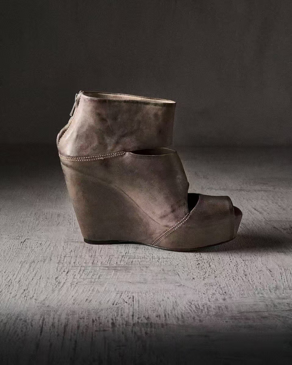 รองเท้าบูทส้นเตารีดหนังสีเทาสไ - Women'S Fashion Leather Boots บทวิจารณ์และราคา